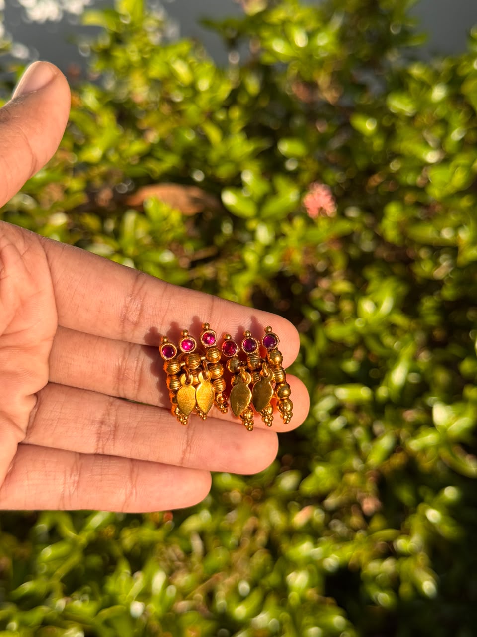 Antique Ruby Stone Ilakkathali - thumbnail 2