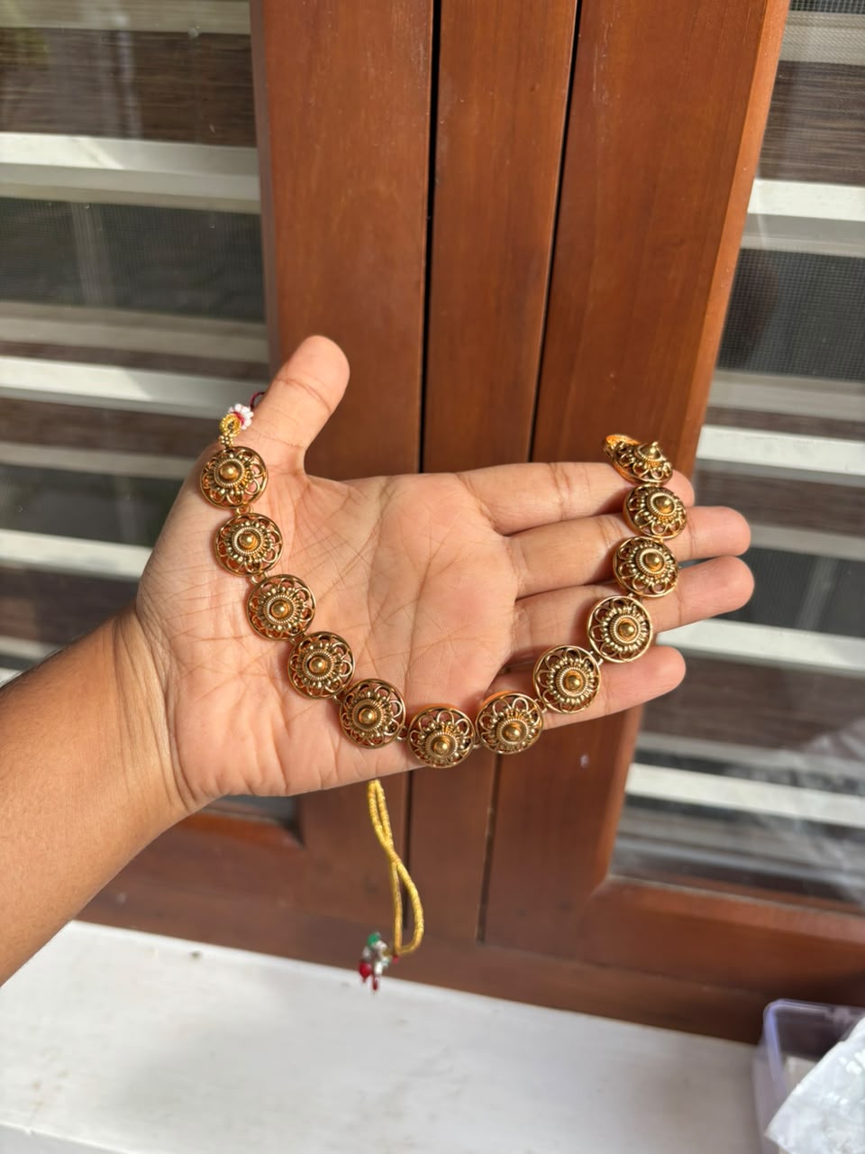 Antique Floral Coin / Disc Matte Gold Choker Set