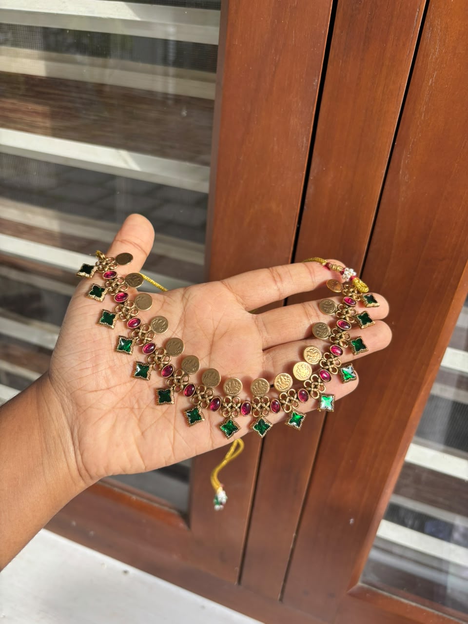 Traditional Antique Kasu (Coin) Emerald & Ruby Necklace Set